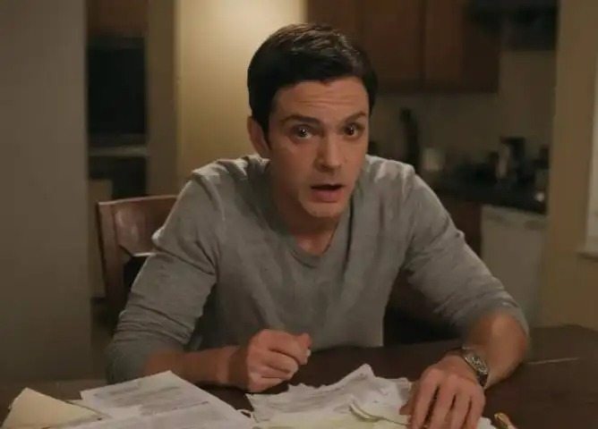 Dez anos atrás, um divórcio por conta de um escândalo de paternidade despedaçou a vida de Julian, mas uma verdade inesperada mudou tudo ➤ Globenow.info