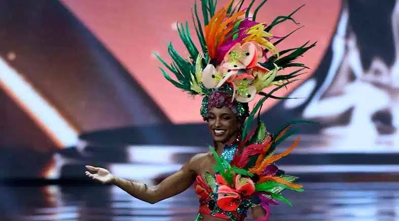 Zwischenfall bei der Miss Universe 2025: Miss Jamaika stürzt von der Bühne und muss ins Krankenhaus ➤ Globenow.info