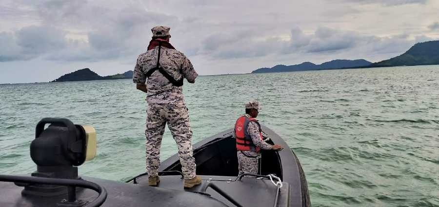 Ein Junge, der vor zehn Jahren auf See verschollen war, kehrt unerwartet nach Hause zurück