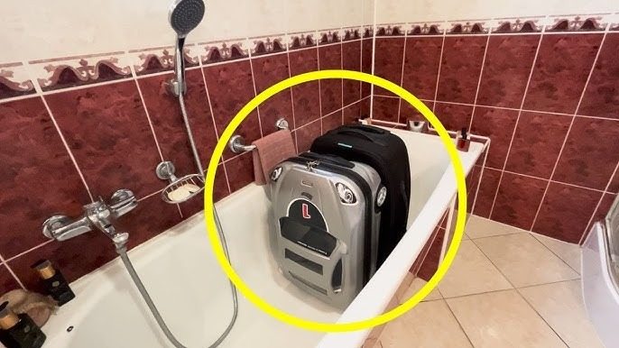 Warum erfahrene Reisende ihren Koffer immer zuerst in die Badewanne stellen – das kann Sie vor großen Problemen bewahren