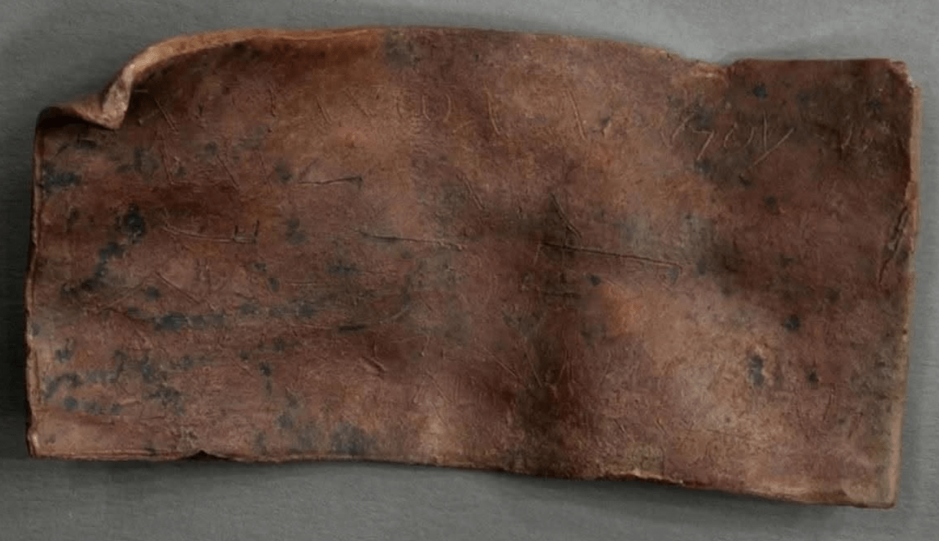 In den Niederlanden wurde eine fast 1900 Jahre alte römische Tontafel mit einem an die Götter gerichteten Fluch entdeckt ➤ Globenow.info